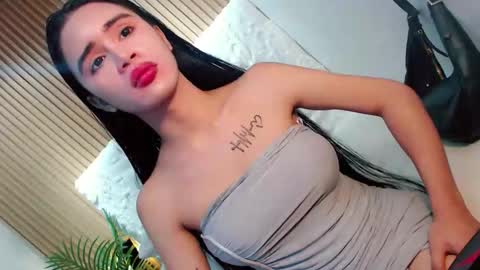 Snapshot of feisty_woman chatting on May 2026 11:37:02 AM Prianka online show from May 2026 11:37:02 AM