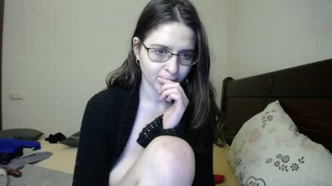 Felicia online show from March 2025 04:17:01 PM