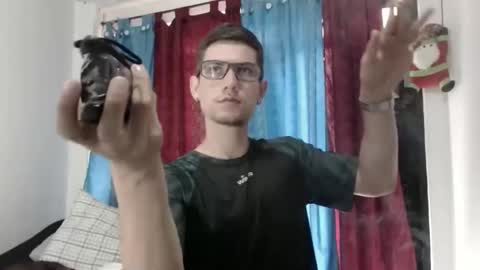 Snapshot of felipe227 chatting on January 2025 06:43:01 PM jhonatan felipe online show from January 2025 06:43:01 PM