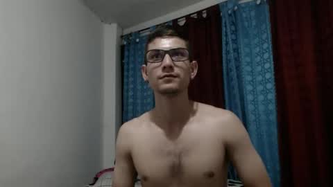 Snapshot of felipe227 chatting on February 2025 02:05:02 AM jhonatan felipe online show from February 2025 02:05:02 AM