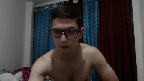Snapshot of felipe227 chatting on February 2025 11:13:01 PM jhonatan felipe online show from February 2025 11:13:01 PM