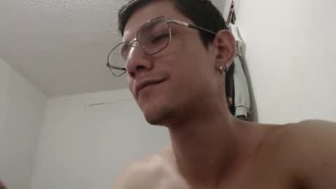 Snapshot of felipe227 chatting on September 2025 09:15:02 PM jhonatan felipe online show from September 2025 09:15:02 PM