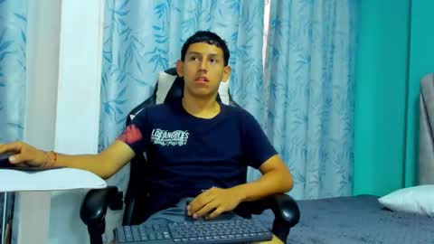 Snapshot of felipehot_gonzales chatting on September 2025 12:43:01 PM felipehot_gonzales online show from September 2025 12:43:01 PM