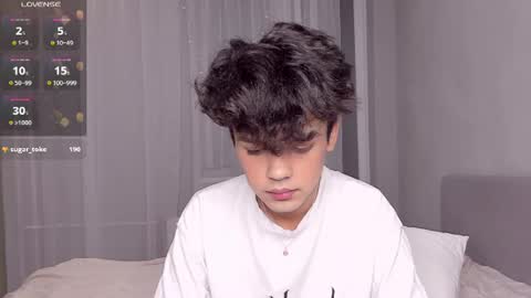 Snapshot of felix_rey chatting on June 2026 11:00:01 PM Felix online show from June 2026 11:00:01 PM