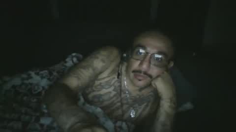 Snapshot of felixrlarios25 chatting on May 2026 07:04:02 AM felixrlarios25 online show from May 2026 07:04:02 AM