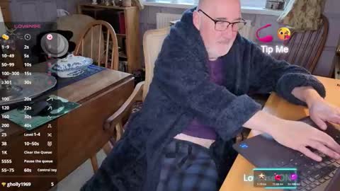 Adam online show from November 2025 08:38:01 AM