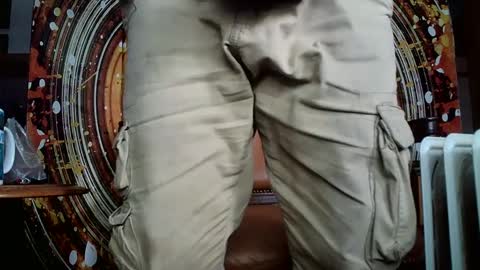 hungnsexy  online show from February 2025 08:00:01 PM