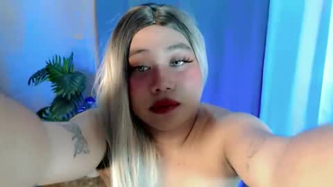 Snapshot of femboy_veronica chatting on April 2026 02:02:01 AM femboy_veronica online show from April 2026 02:02:01 AM