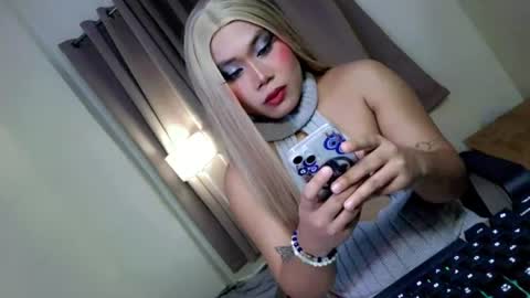Snapshot of femboy_veronica chatting on June 2026 04:31:02 PM femboy_veronica online show from June 2026 04:31:02 PM