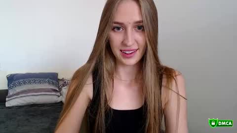 Femke online show from September 2025 01:44:02 PM