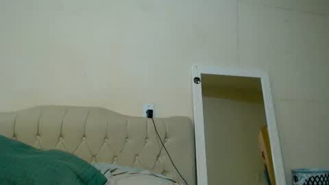 Snapshot of femmeangel chatting on July 2026 02:19:01 PM Alice online show from July 2026 02:19:01 PM