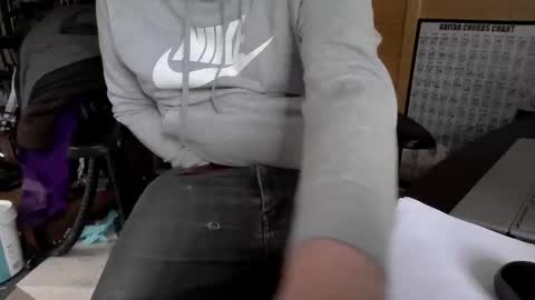 fenderjaguar667 online show from February 2026 03:42:02 PM