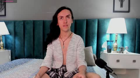 Snapshot of fenix_karoll chatting on December 2024 04:34:02 AM Karol online show from December 2024 04:34:02 AM