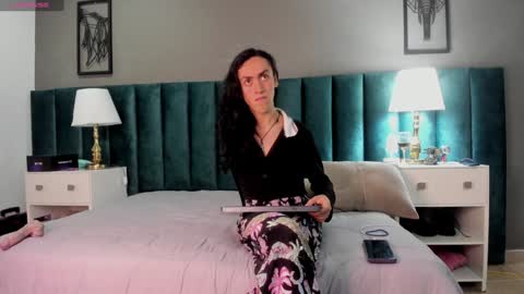 Snapshot of fenix_karoll chatting on December 2024 08:03:02 AM Karol online show from December 2024 08:03:02 AM