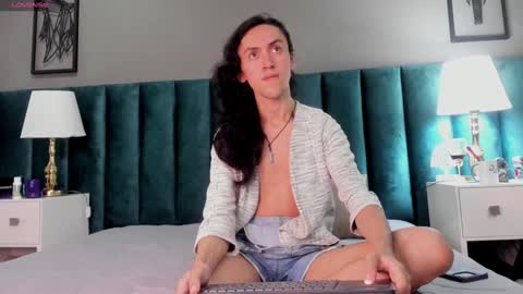 Snapshot of fenix_karoll chatting on December 2024 09:09:02 PM Karol online show from December 2024 09:09:02 PM