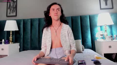 Snapshot of fenix_karoll chatting on December 2024 03:19:01 AM Karol online show from December 2024 03:19:01 AM