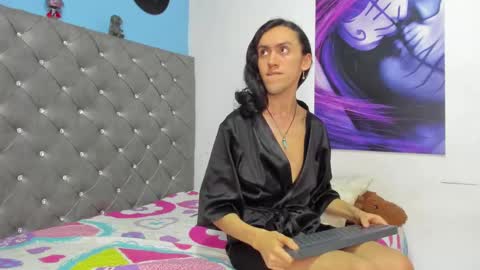 Snapshot of fenix_karoll chatting on October 2025 11:11:02 PM Karol online show from October 2025 11:11:02 PM