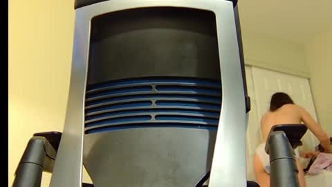 Snapshot of feralasf chatting on November 2025 07:44:02 AM FE fee online show from November 2025 07:44:02 AM