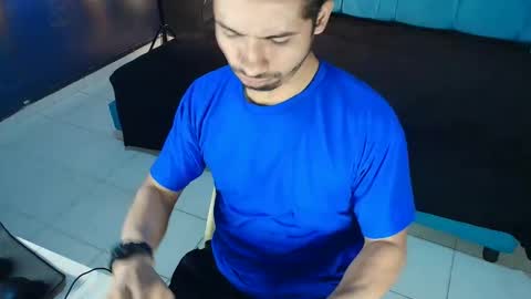 fermingomez1 online show from February 2026 12:59:01 AM