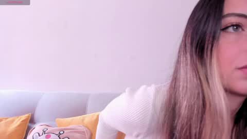 fernanda  online show from June 2026 03:23:01 PM