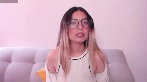 fernanda  online show from June 2026 02:30:02 PM