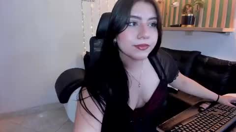 Snapshot of fernanda_mp2 chatting on July 2026 03:10:01 PM Fernanda online show from July 2026 03:10:01 PM