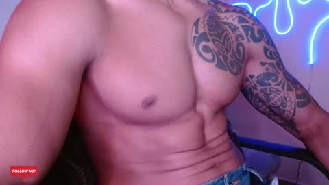 Snapshot of festbody1 chatting on February 2025 04:32:02 PM Festbody1 online show from February 2025 04:32:02 PM