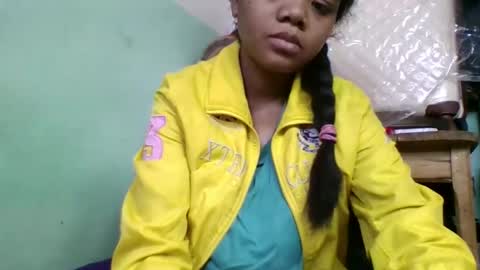 fetranialdy online show from December 2025 04:40:02 AM