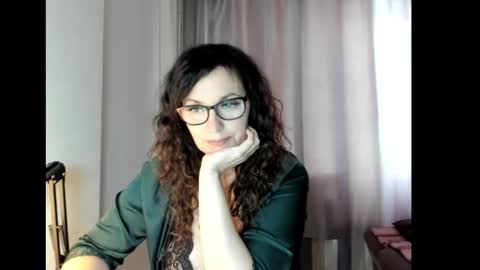 Snapshot of fey_bb chatting on February 2025 07:36:02 AM Milana online show from February 2025 07:36:02 AM