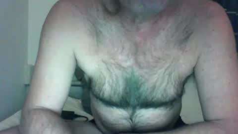 Snapshot of feyo123 chatting on November 2025 10:37:02 PM Beachmancan online show from November 2025 10:37:02 PM