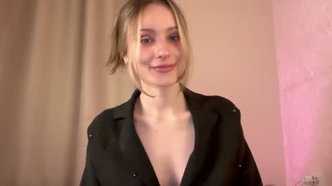 Lisa online show from January 2025 12:53:01 PM