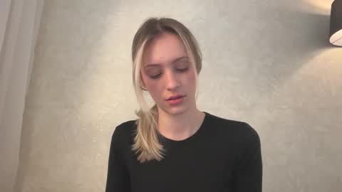 Lisa online show from October 2025 08:35:01 AM