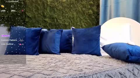 Thomas online show from November 2025 09:24:02 PM