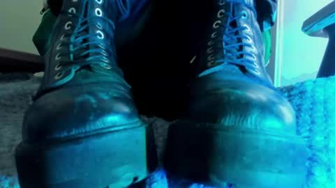   online show from April 2026 06:10:01 PM