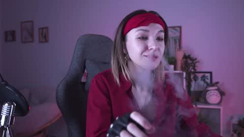 cap and Lana  online show from January 2025 08:13:02 AM