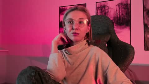 cap and Lana  online show from February 2025 09:04:02 AM