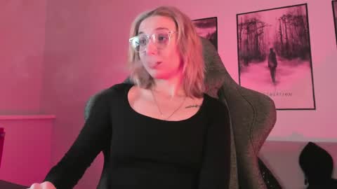 cap and Lana  online show from March 2025 05:33:02 AM