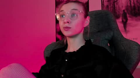 cap and Lana  online show from March 2025 02:15:01 AM