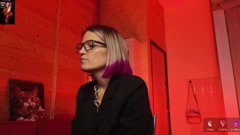 Lady online show from March 2026 04:26:01 PM