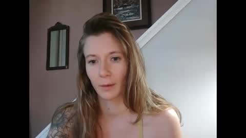 Snapshot of findomgoddessnatalia chatting on October 2025 08:40:01 PM Goddess Natalia Findom online show from October 2025 08:40:01 PM