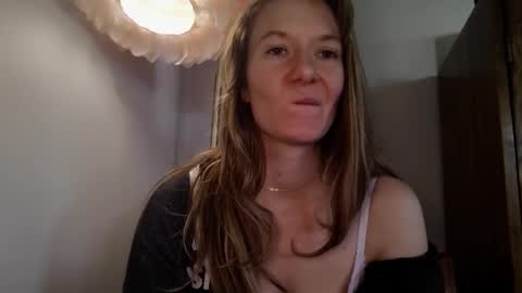 Snapshot of findomgoddessnatalia chatting on October 2025 08:20:02 PM Goddess Natalia Findom online show from October 2025 08:20:02 PM