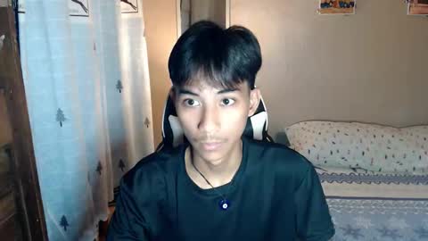 fineboii_rey18 online show from October 2025 04:10:02 AM