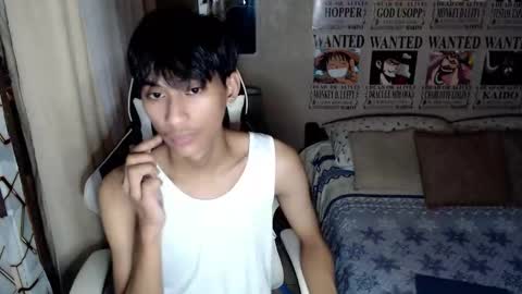 fineboii_rey18 online show from April 2026 08:17:01 AM