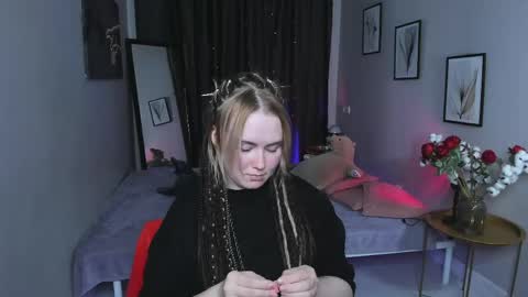 Fiona online show from April 2026 10:01:02 PM