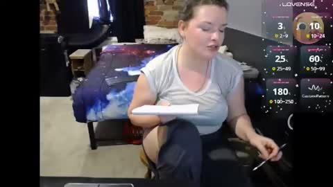 Snapshot of fionna_fineas chatting on June 2026 07:49:02 PM Fionna online show from June 2026 07:49:02 PM