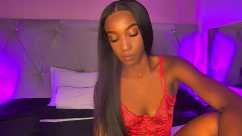 Fiorela Lenin  online show from April 2026 12:31:01 PM