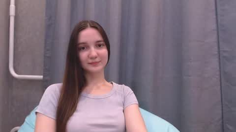 fireflies_fly_ online show from January 2025 04:41:01 PM