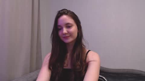 fireflies_fly_ online show from March 2025 07:40:01 PM