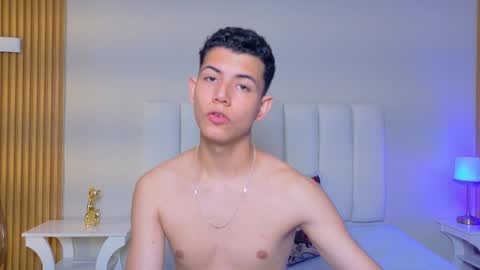 Nicolas online show from February 2026 03:34:02 AM