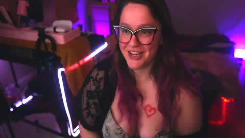 Lio Roxy online show from April 2026 06:19:01 AM